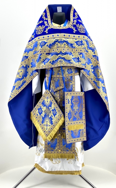 Облачення священника комбіноване з парчі, з вишитим опліччям