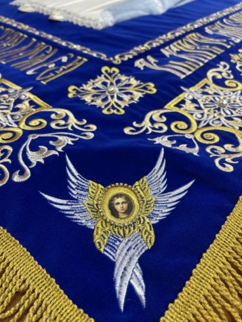Плащаниця Богородиці на оксамиті 165х100см (вишивка орнамент, вишита та розсшита середина)