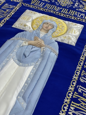 Плащаниця Богородиці на оксамиті 165х100см (вишивка орнамент, вишита та розсшита середина)