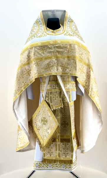 Облачення священника, з турецької парчі з пришивним галуном