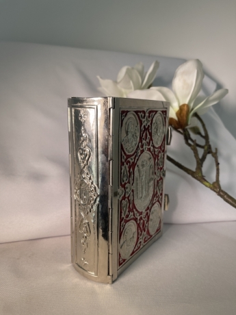 Євангеліє напрестольне (Церковно-слов`янською мовою) 16х12,5см