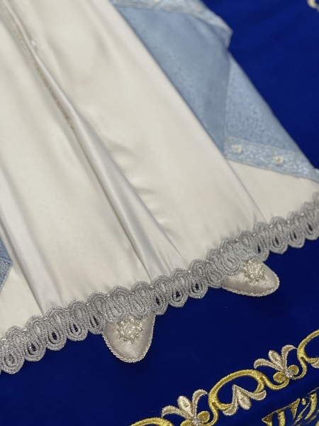 Плащаниця Богородиці на оксамиті 150х90см (вишивка орнамент 2, вишита та розсшита середина)