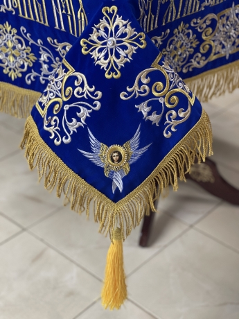 Плащаниця Богородиці на оксамиті 150х90см (вишивка орнамент 2, вишита та розсшита середина)