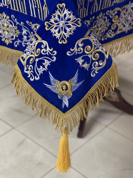 Плащаниця Богородиці на оксамиті 150х90см (вишивка орнамент 2, вишита та розсшита середина)