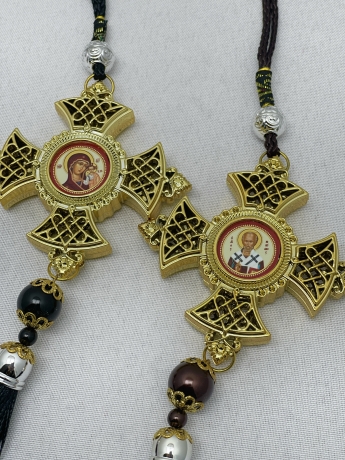 Подвеска  Крест  желтая кисть