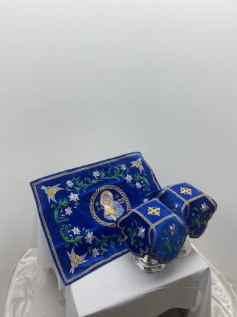 Покровці та воздухи, вишиті на оксамиті, вишивка "Лілії"