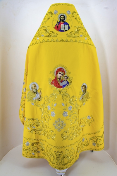 Облачение священника, вишитое на бархате, вишитая середина с иконами, с вишитим галуном