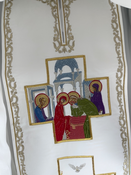 Комбіноване облачення священника вишите на оксамиті, з вишитими іконами, вишивка "Різдвяна"