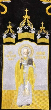 Хоругви вишиті, (пара), вишивка "лілія" вишита ікона та хрест