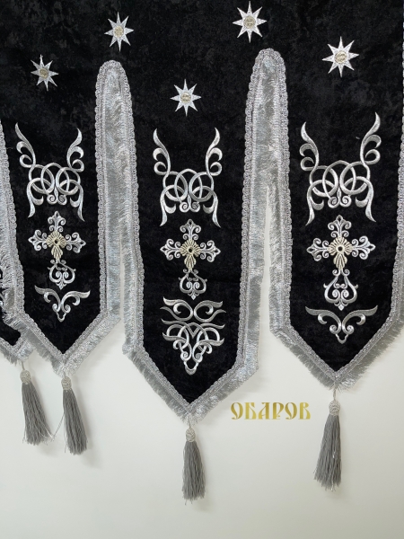 Хоругви вышитые (пара) лілія