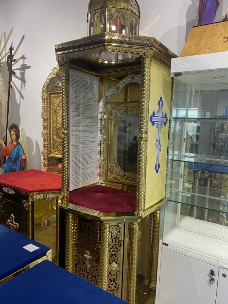 Жертовний кіот з іконою 260х70х80