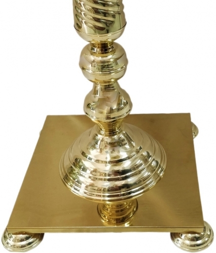 Подсвечник на 58св