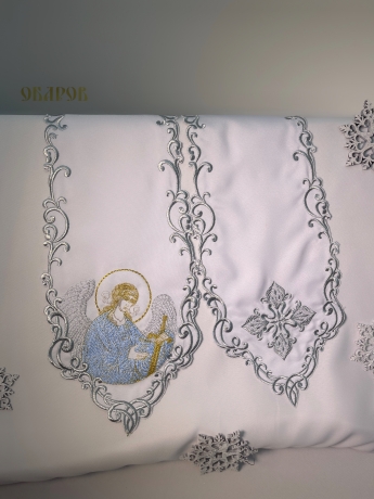 Закладка з вишитим ліком