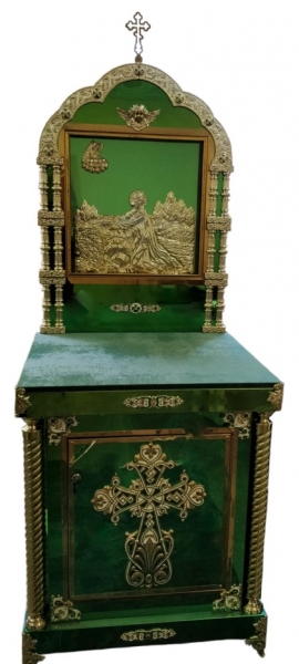 Жертвенный киот с иконой