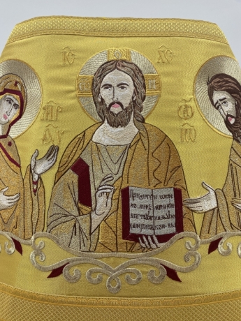 Облачення священника комбіноване з парчі, з вишитим опліччям