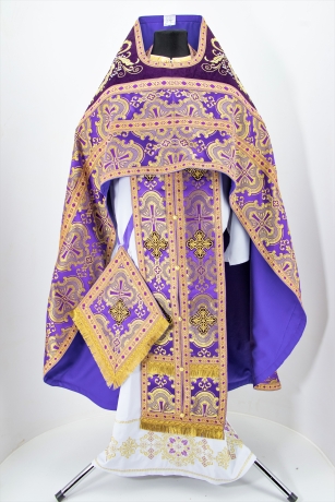 Облачення священника комбіноване з парчі, з вишитим опліччям, вишивка "Роза"
