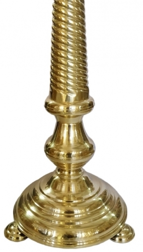 Подсвечник на 56 свечей