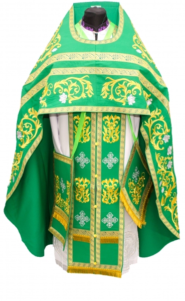 Облачение священника, вишитое на габардине, вышивка