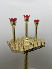 Подсвечник 82 свечи на три лампады 