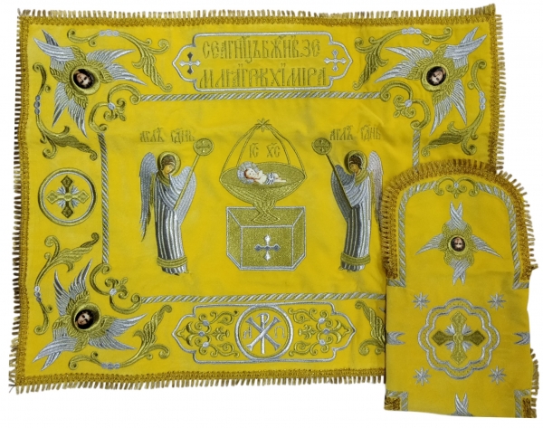 Покровцы и воздух с вышивкой