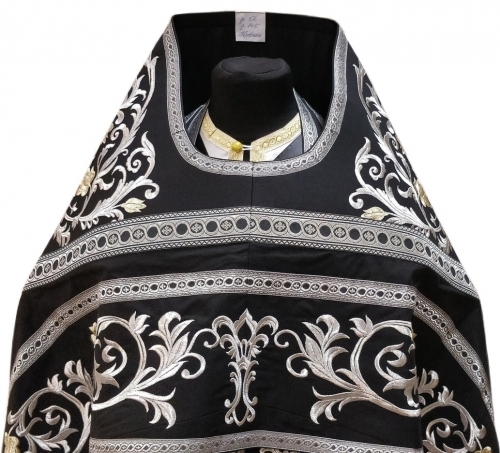 Облачение священника, вышитое на габардине, вышивка