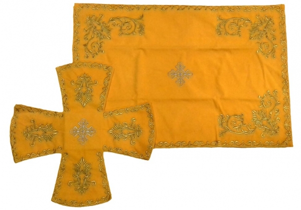 Покровцы и воздух с вышивкой