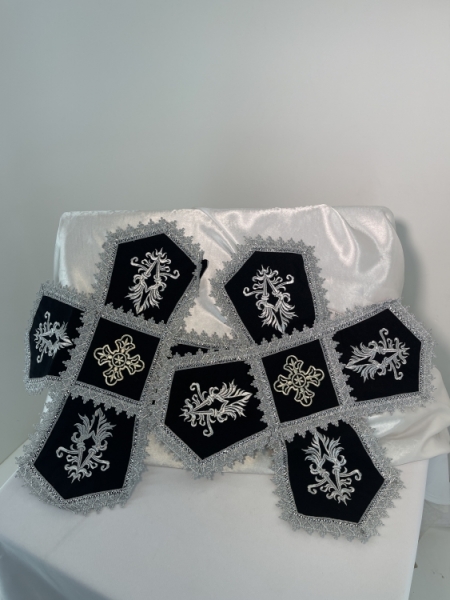 Покровцы и воздух с вышивкой 