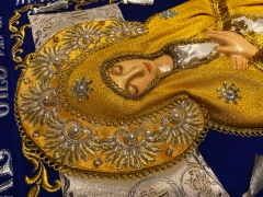 Плащаниця Богородиці на оксамиті 120х80см (Ангели, срібло) (вишивка виноград, вишита та розсшита середина)