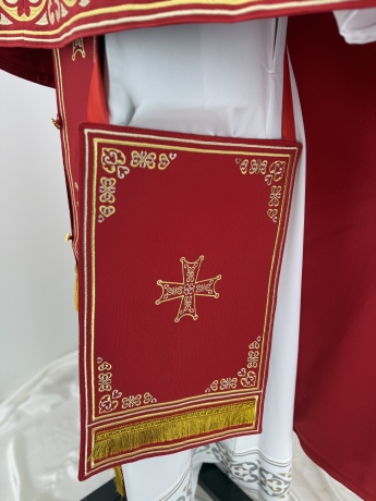 Облачення священника Грецький крій, тканина оксамит, з вишитим галуном, вишивка "Сердечка"