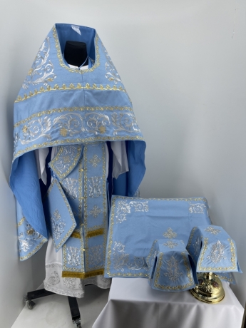 Облачення вишите на парчі вишивка "Троянда" 