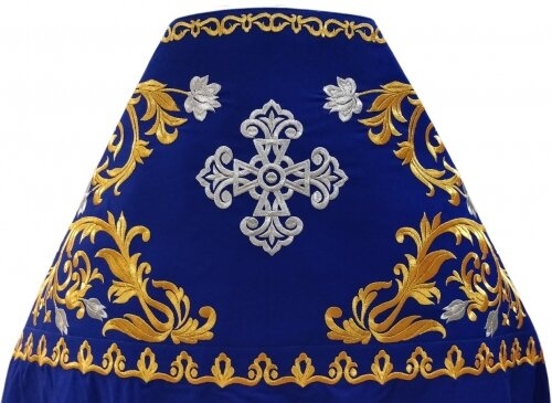 Облачение священника, вишитое на габардине, вишивка "Роза" с вишитим галуном