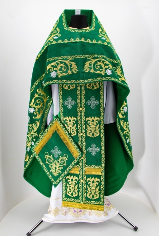 Облачення священника, вишите на оксамиті, вишивка "Троянда" з вишитим галуном