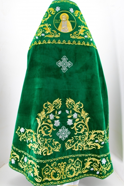 Облачение священника, вышитое на бархате, вишивка