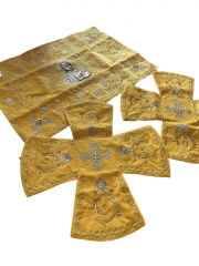 Покровці та воздух з вишивкою &quot;Лілія&quot;, з вишитим галуном та іконою &quot;Спаситель&quot;