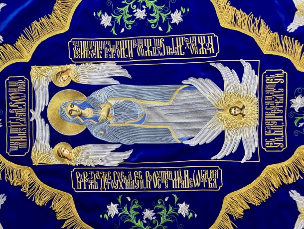 Плащаниця Богородиці на оксамиті (Ангели, срібло) (вишивка тюльпан, вишита середина)