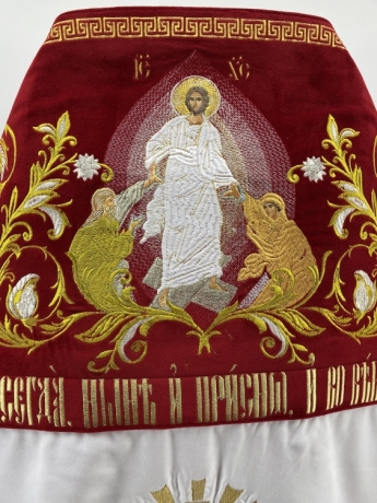 Комбіноване облачення священника вишите на оксамиті, з вишитими іконами