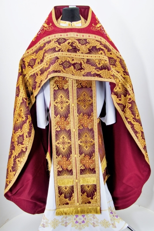 Облачення священника комбіноване з парчі "Сонячний крест", з вишитим опліччям, Вишивка "Нова вишивка"