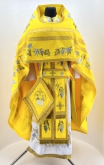 Облачение священника, вышитое на габардине, вышивка "Лилия" с пришивным галуном