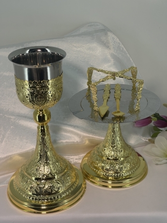 Потир-чаша з приладдям (1352)