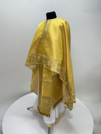 Облачення священника Грецький крій, парчева тканина, з вишитим галуном, вишивка "Сердечка"