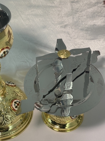 Потир-чаша з приладдям (1343)