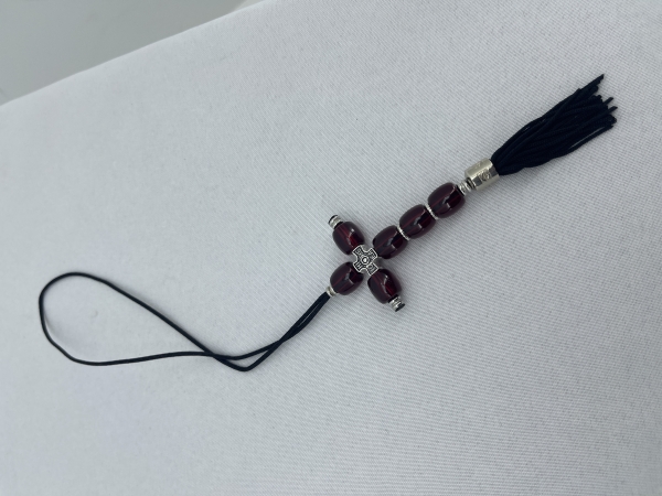 Підвіска в автомобіль "Хрест акрил" з китицею (в асортименті)