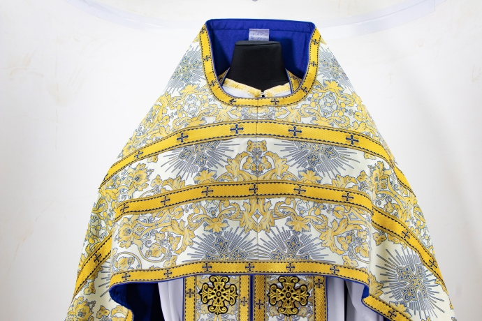 Облачення священника, з турецької парчі з пришивним галуном