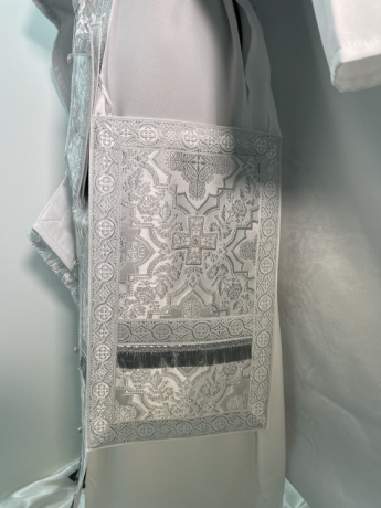 Облачення священника, з парчі з пришивним галуном