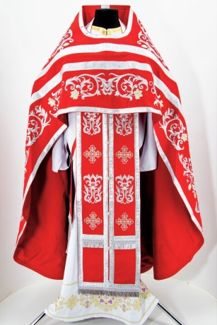 Облачение священника вышитое на габардине, вышивка "Роза" с пришивным галуном