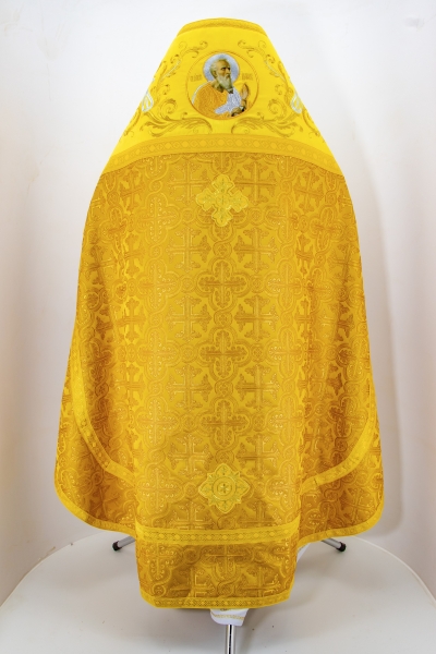 Облачение священника комбинированное из парчи, с вишитим оплечием, вышивка