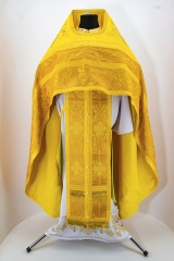 Облачение священника комбинированное из парчи, с вишитим оплечием, вышивка "Новый узор"