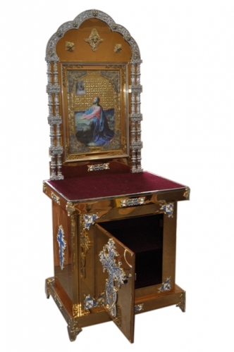 Киот на 3 колоны с иконой Спасителя