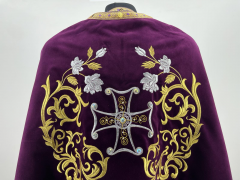Облачення священника грецький крій, вишите на оксамиті з пришитим галуном, вишивка &quot;Троянда, вишита середина&quot;