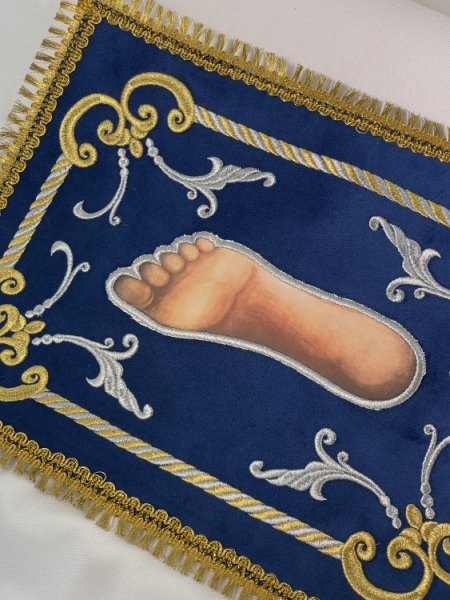 Стопа Богородицы  37х27 